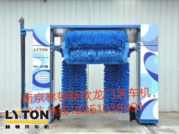 伟德体育龙门往复式又添新机型，GD系列又一款龙门洗车机全新上市，性价比更高！欢迎广大客户比较选购！